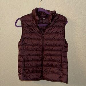 Uniqlo Maroon Puffer Vest